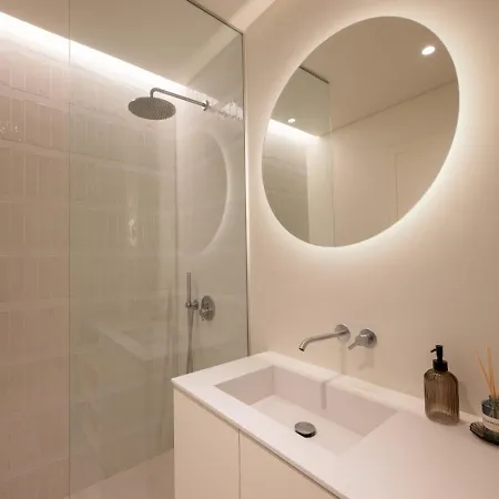Premium Sea Views Luxury Penthouse By Inviting